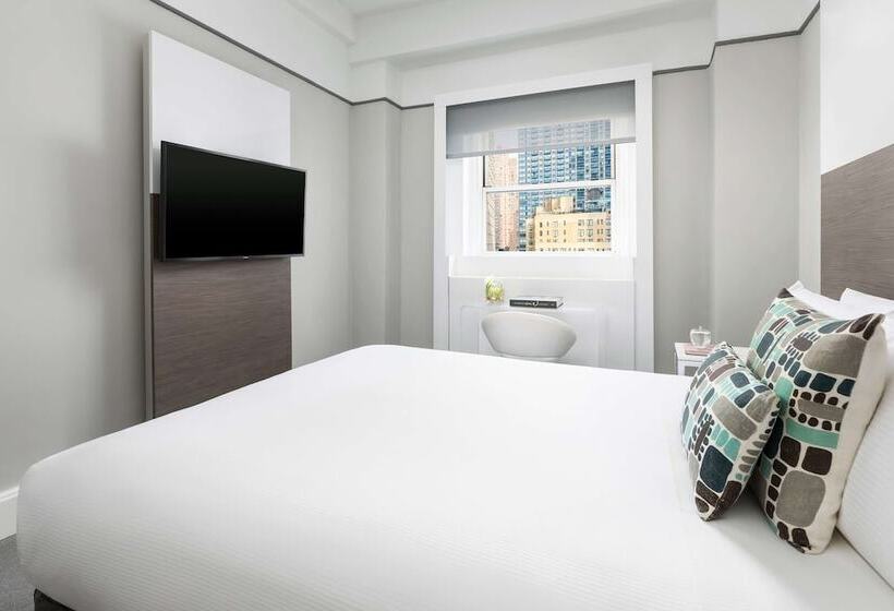 Paramount Hotel Times Square