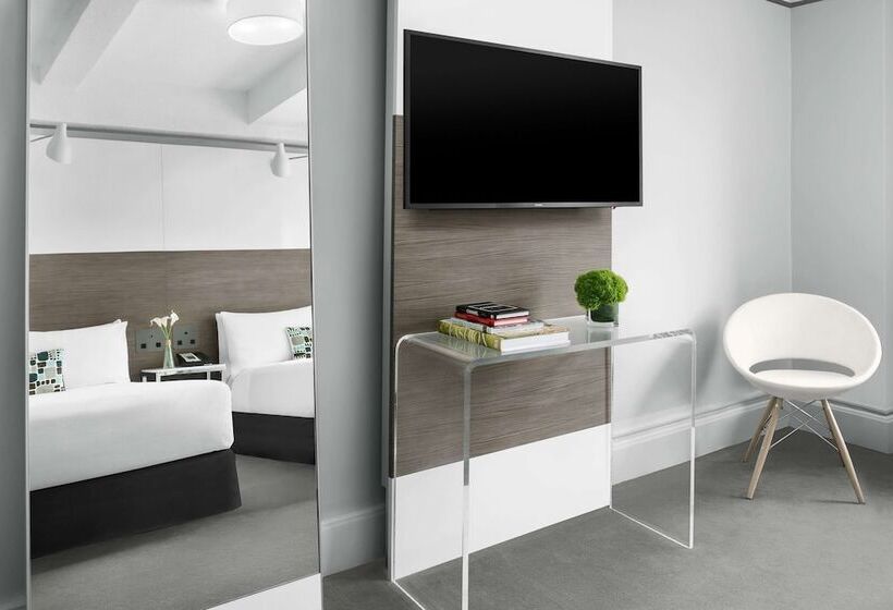 Paramount Hotel Times Square