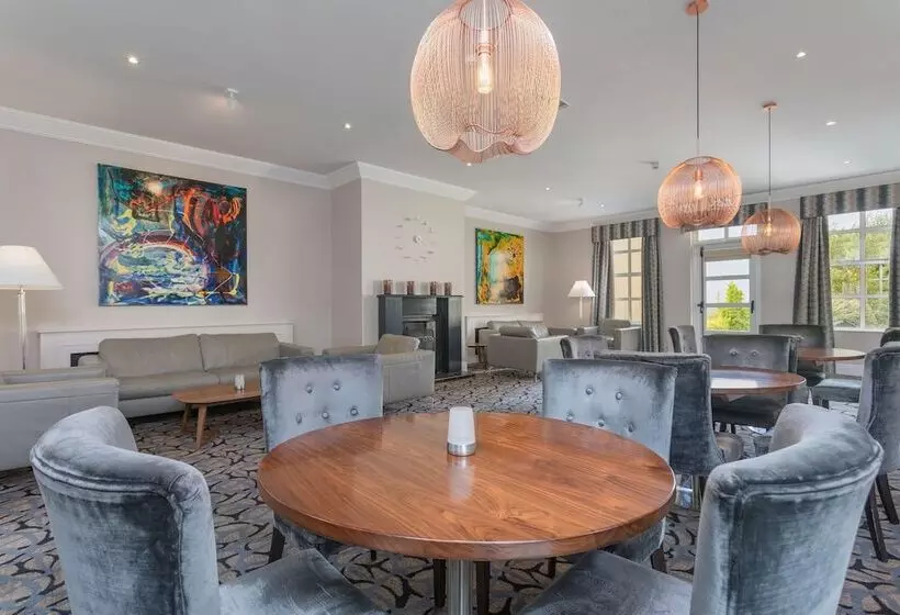 בית מלון כפרי Park Inn By Radisson Shannon Airport