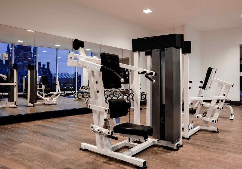 هتل Pullman London St Pancras