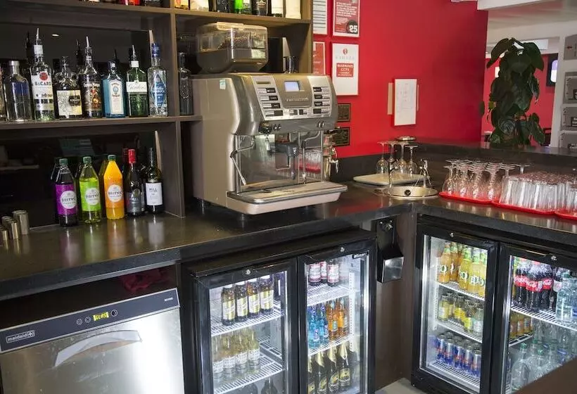 호텔 Ramada Cambridge