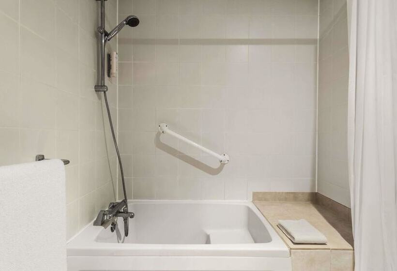 فندق Ramada Cambridge