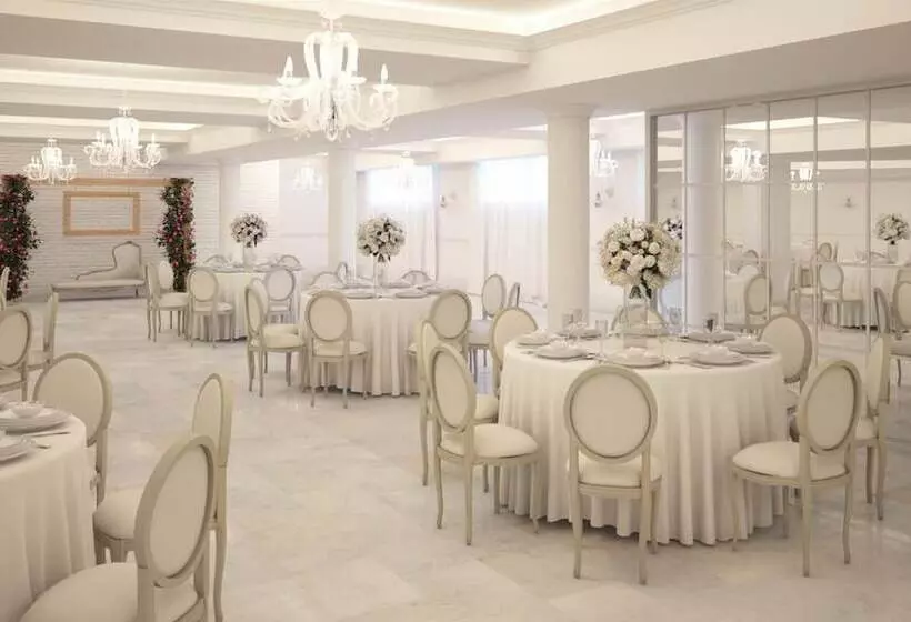 Отель Reyes Ziries