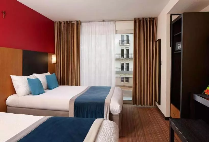 Otel Roissy