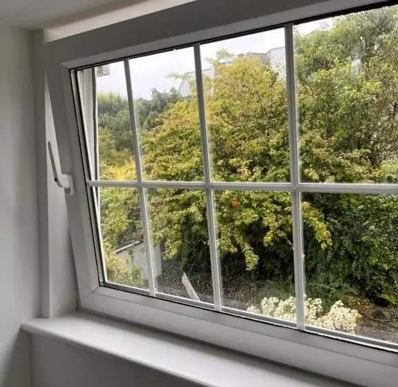 酒店 The Light House