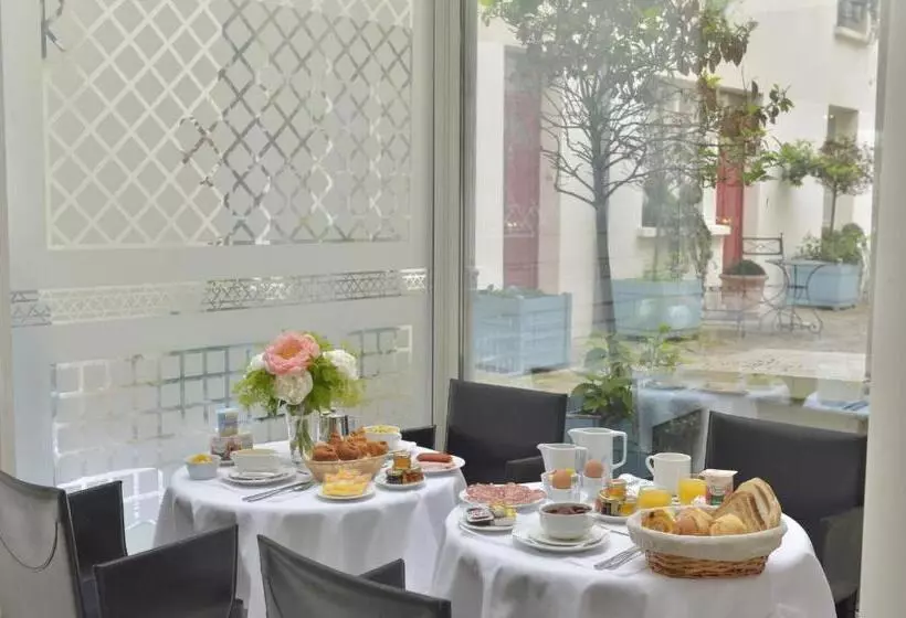 ホテル Unic Renoir Saint Germain