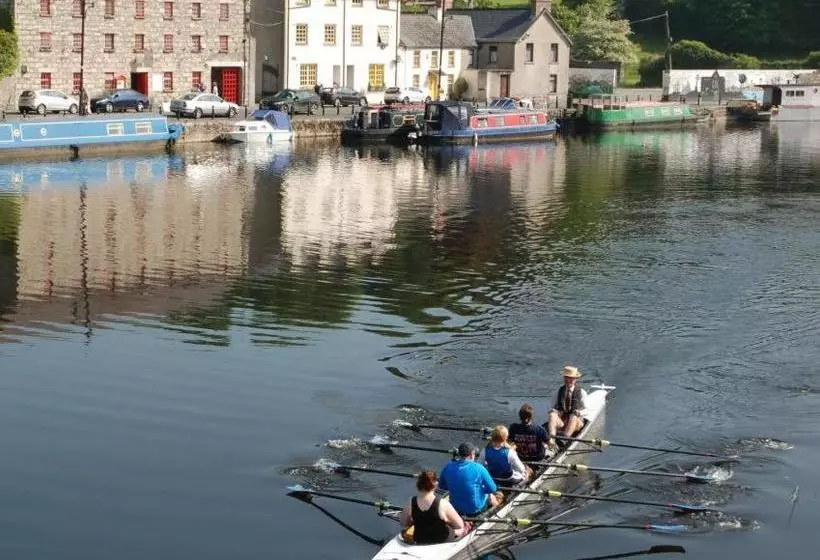 ホテル Waterside Guesthouse