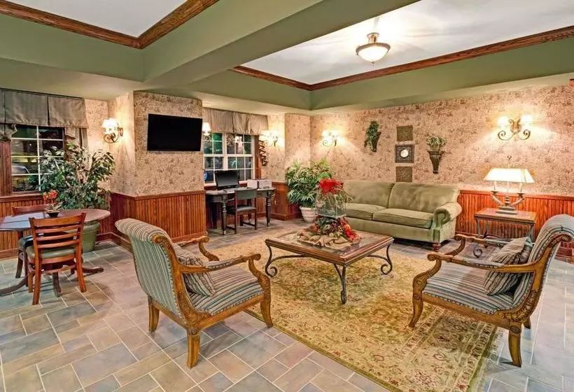 Microtel Inn & Suites By Wyndham Atlanta/perimeter Center