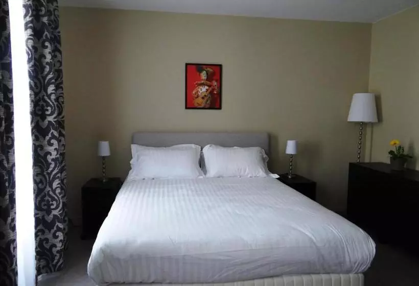 اقامتگاه Villa Montmartre