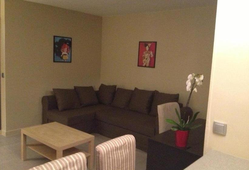 اقامتگاه Villa Montmartre