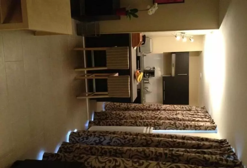 اقامتگاه Villa Montmartre