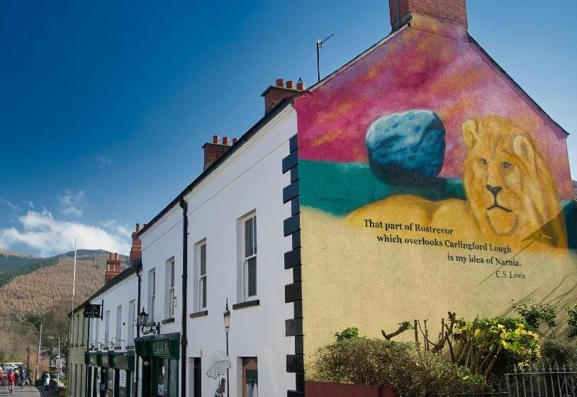 Общежитие The Rostrevor Inn