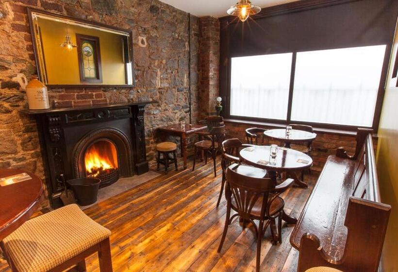 Общежитие The Rostrevor Inn