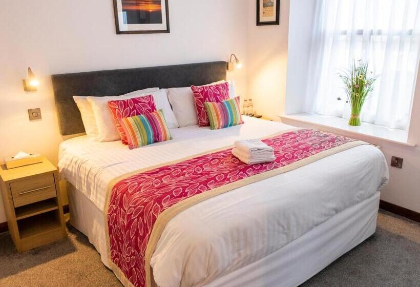 Общежитие The Rostrevor Inn