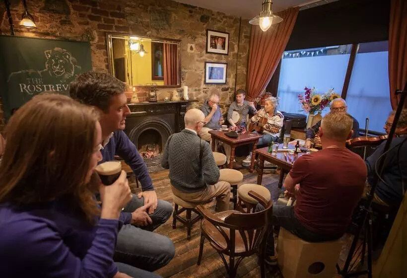 ユースホステル The Rostrevor Inn