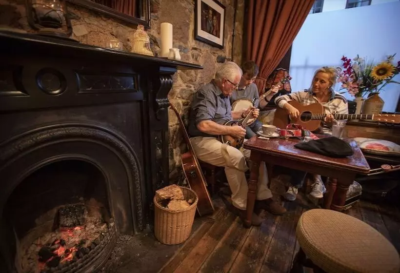 ユースホステル The Rostrevor Inn