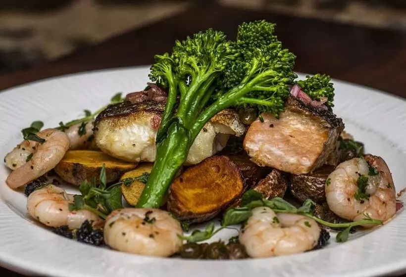 ユースホステル The Rostrevor Inn