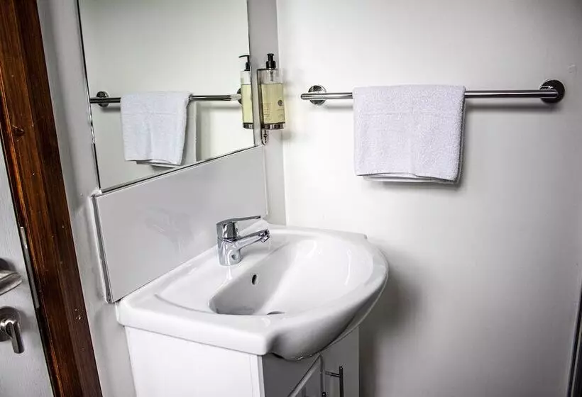 ユースホステル The Rostrevor Inn