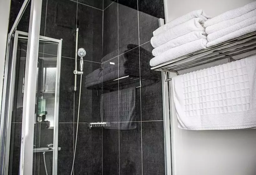 ユースホステル The Rostrevor Inn