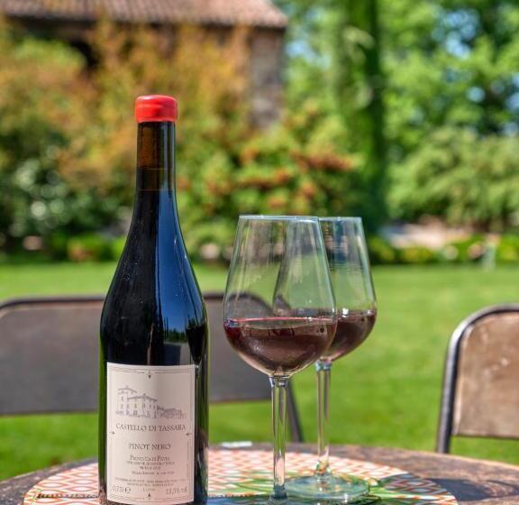 ベッドアンドブレックファースト Il Castello Di Tassara