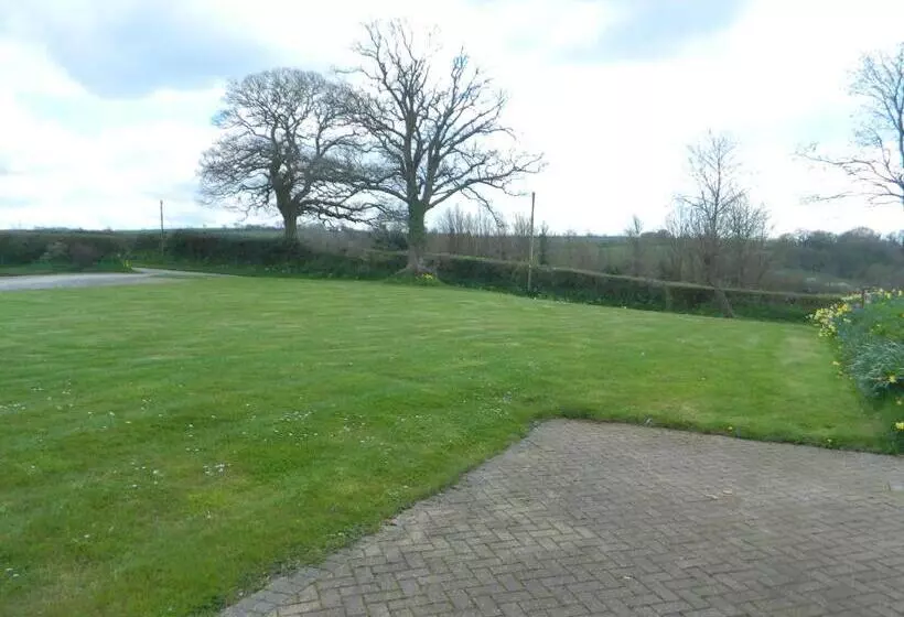 ベッドアンドブレックファースト The Waie Inn