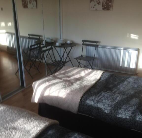 مبيت وإفطار Thorpe Accommodation