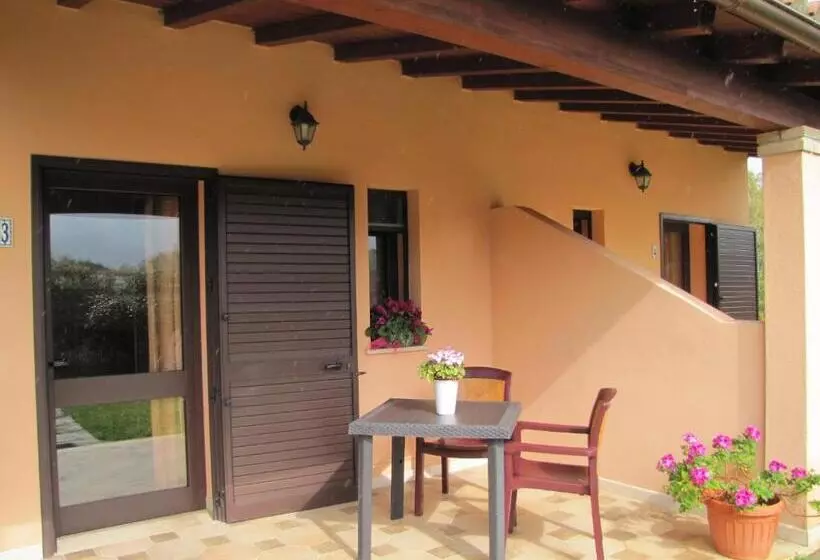 هتل B&b Monte Gruttas