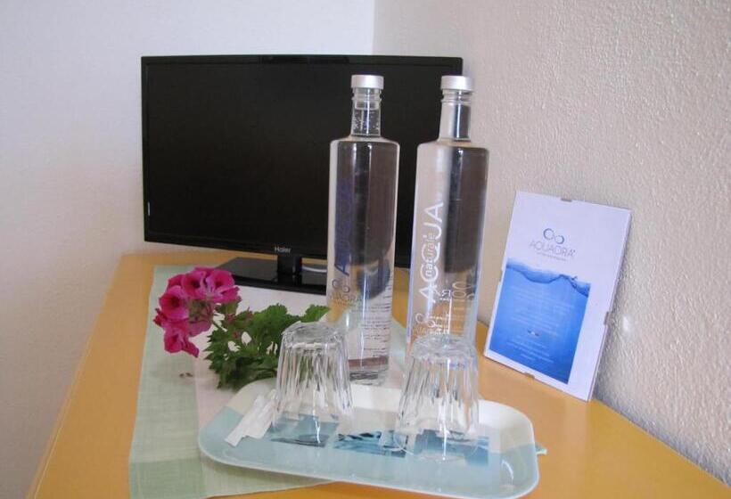 Отель B&b Monte Gruttas