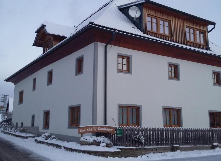ホテル Biohof Köck Tonibauer