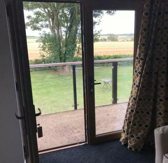Hotelli Rutland Point Rooms