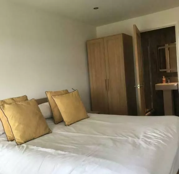 Hotelli Rutland Point Rooms