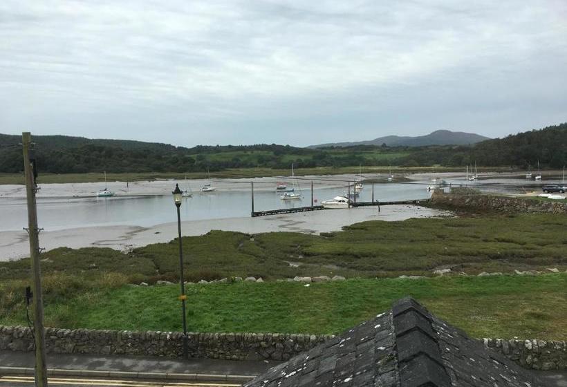 בית מלון כפרי The Mariner