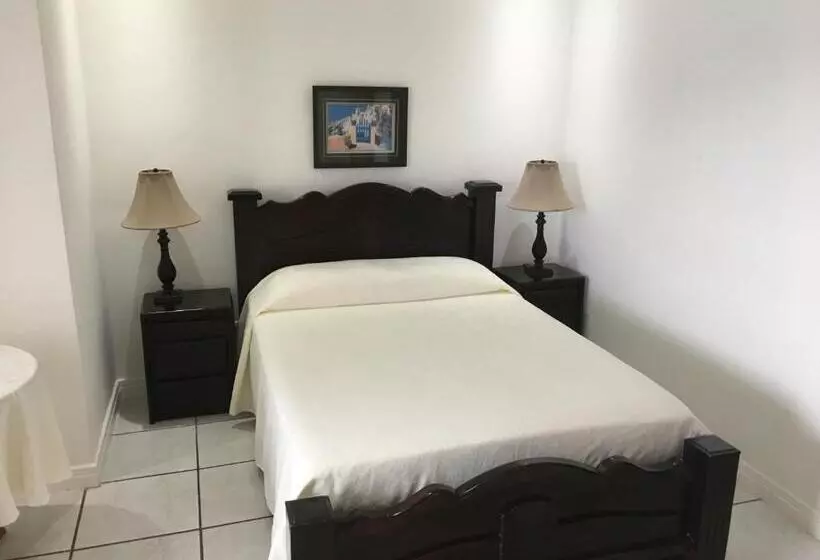 Hotelli Y Restaurante Costa Del Sol