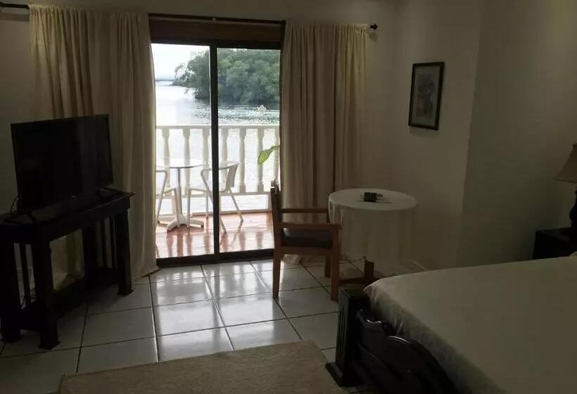 Hotelli Y Restaurante Costa Del Sol