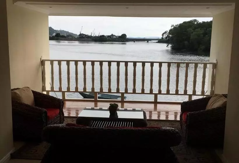 Hotelli Y Restaurante Costa Del Sol