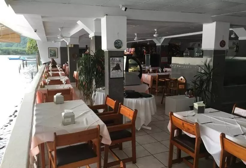 Hotelli Y Restaurante Costa Del Sol