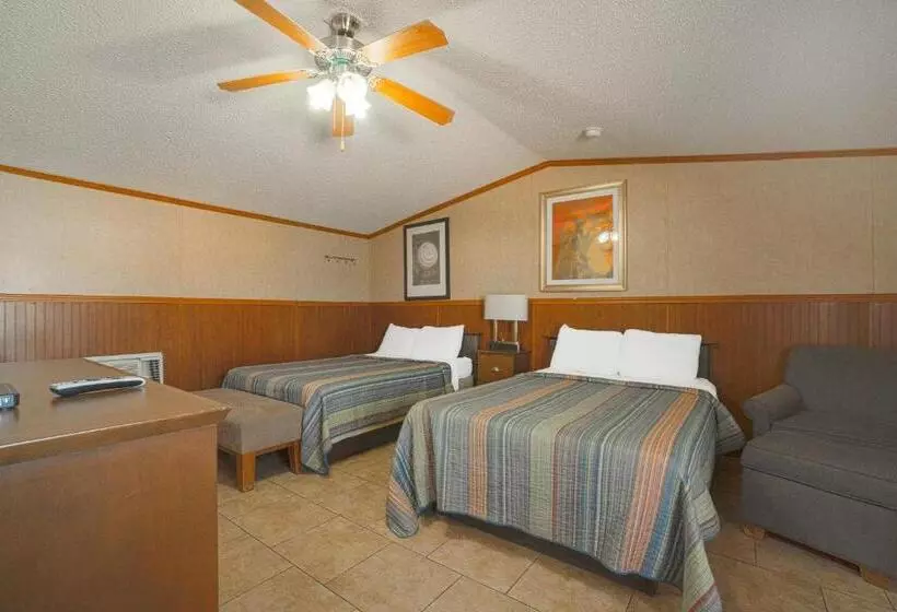 モーテル Grand Eagle Ford Lodge & Rv Park