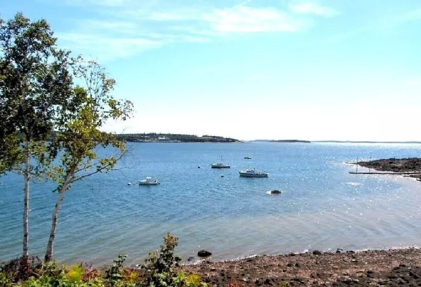 Motelli Redclyffe Shore Motor Inn