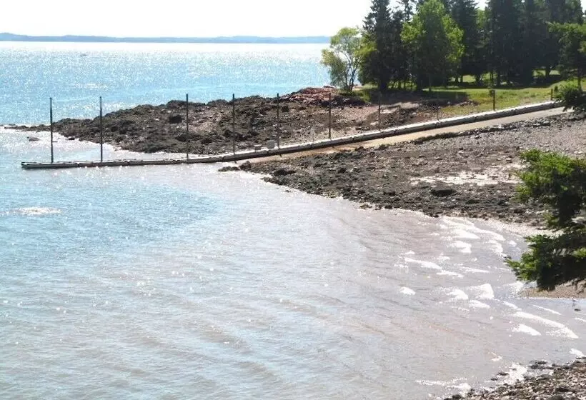 Motelli Redclyffe Shore Motor Inn