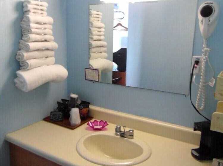 מוטל Redclyffe Shore Motor Inn