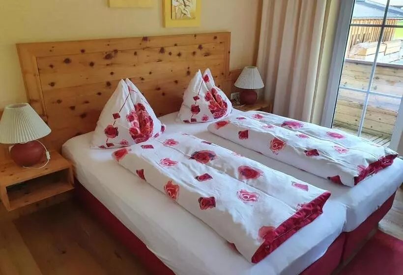 Romantik Pension Lehrberg