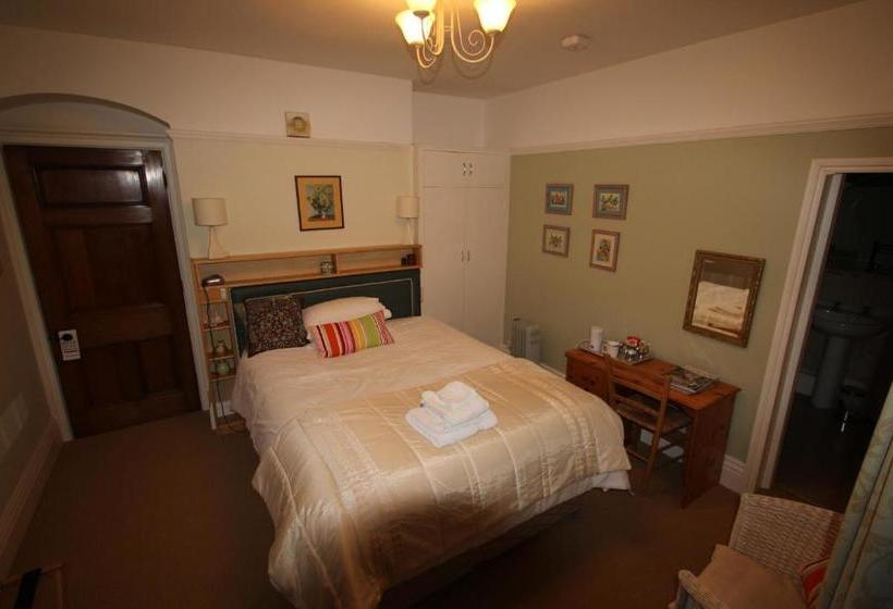 Woodlands Bed & Breakfast