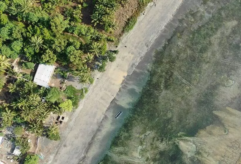 East Lombok Dive Hotel   Hostel