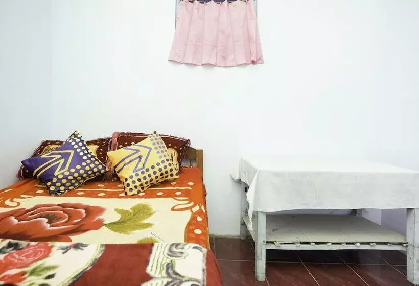 Hotelli Spot On 2126 Bromo Indah Homestay