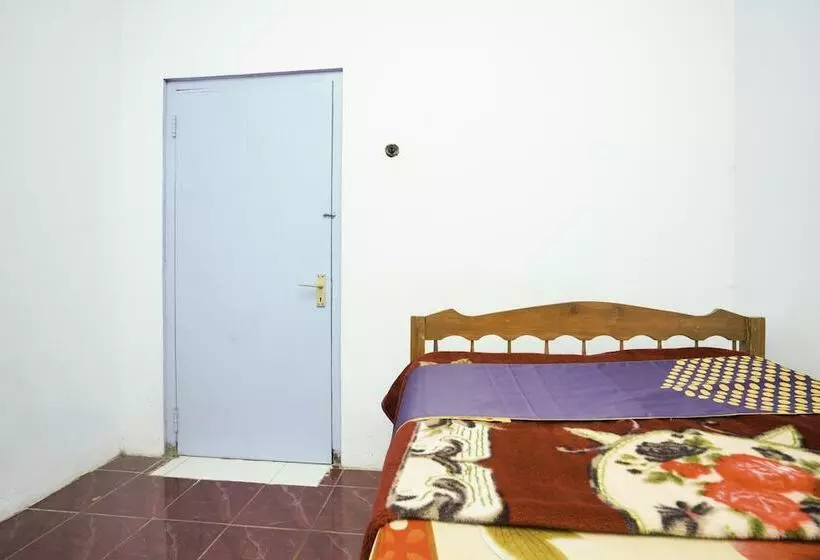 Hotelli Spot On 2126 Bromo Indah Homestay