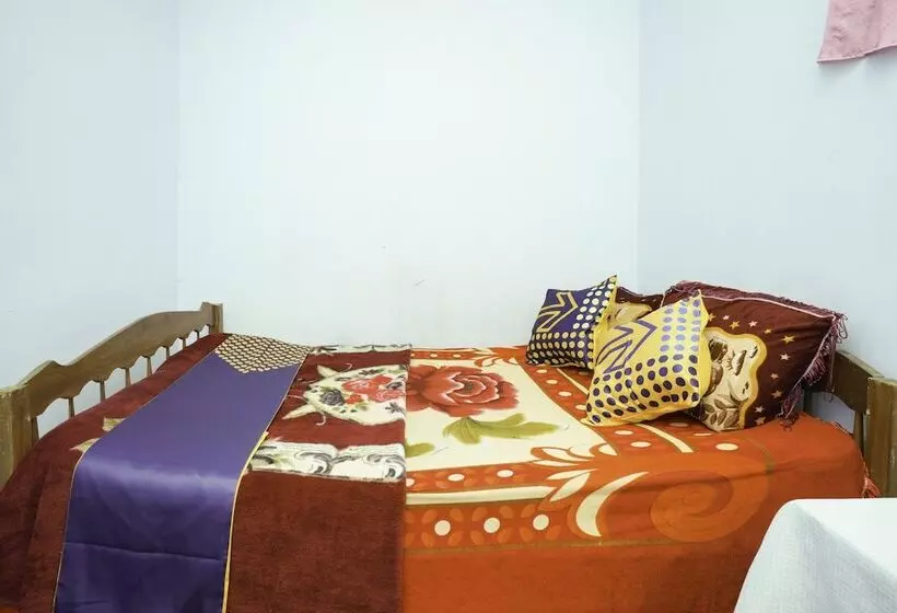 Hotelli Spot On 2126 Bromo Indah Homestay