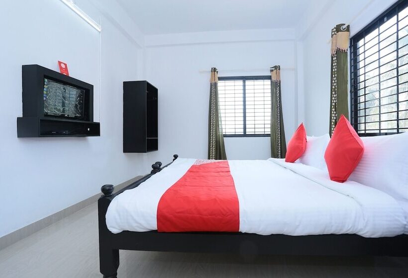 בית מלון כפרי Sunshine By Oyo Rooms