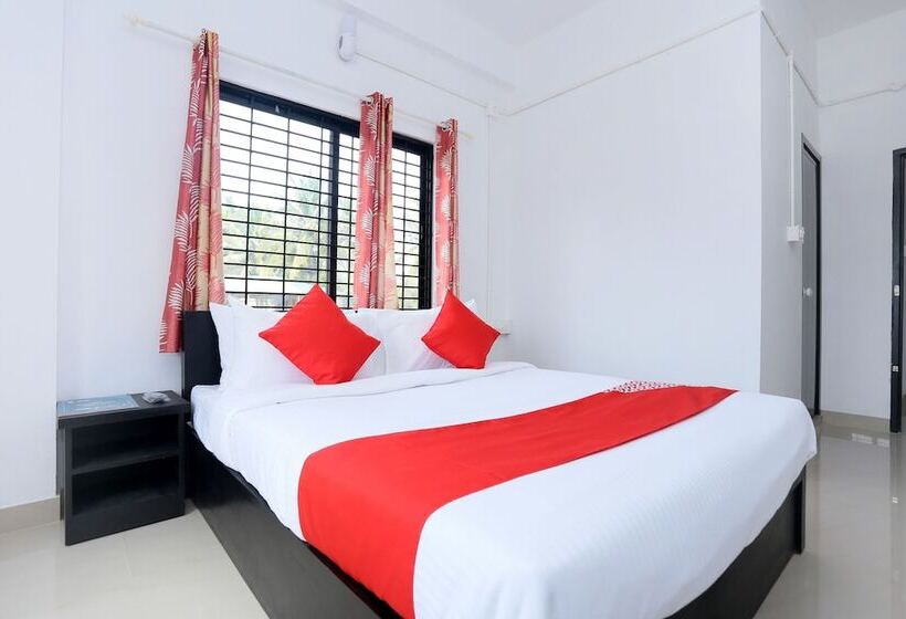 בית מלון כפרי Sunshine By Oyo Rooms