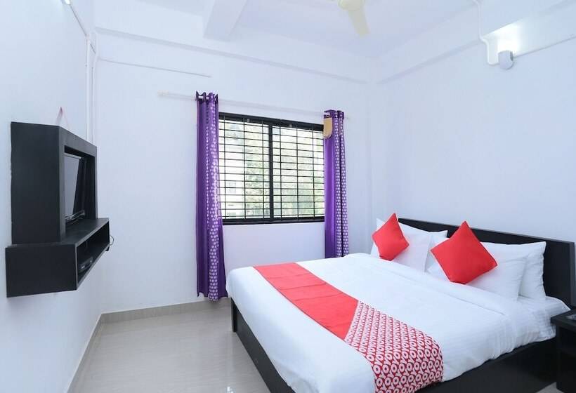 בית מלון כפרי Sunshine By Oyo Rooms