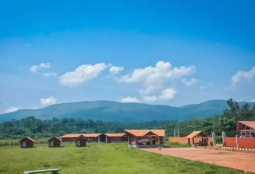 Jungle Mount Adventure Camp   Hostel